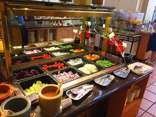 高雄親子住宿 寒軒國際大飯店 高樓全景無敵美景 浪漫夜景@醒醒吧女孩們