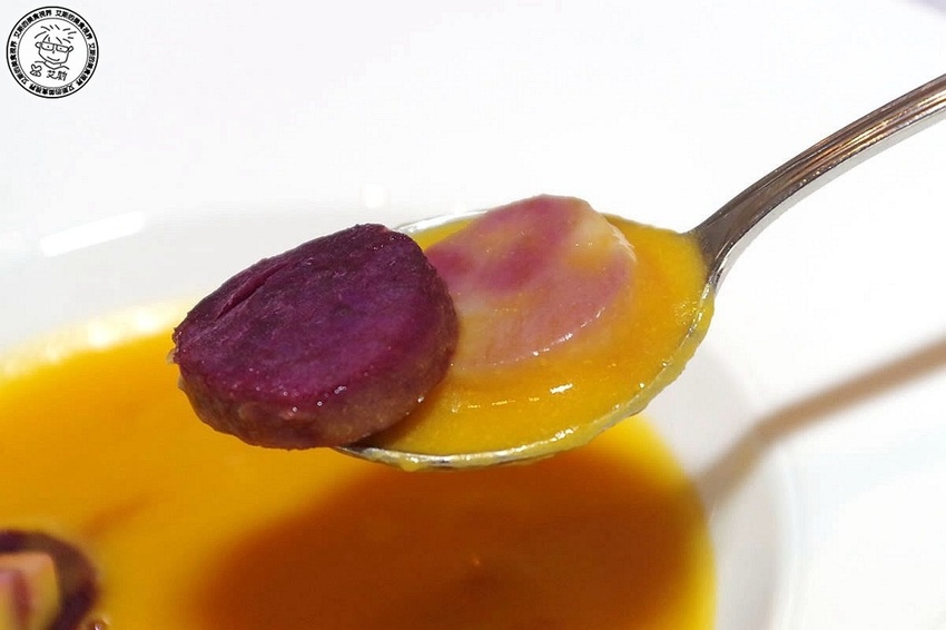 6爐烤金山番薯濃湯3.jpg