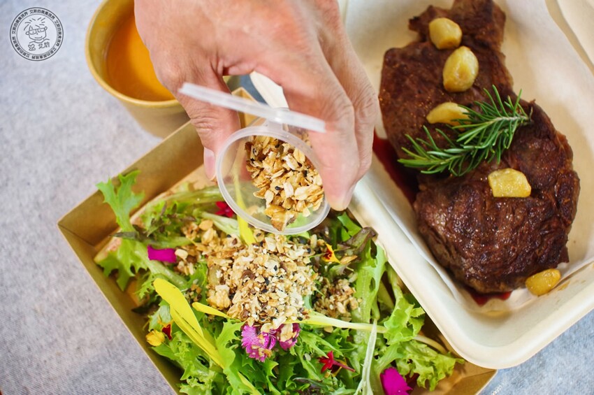 2外帶歐華牛排 無花果西班牙紅椒腸沙拉2 2外帶歐華牛排 無花果西班牙紅椒腸沙拉2