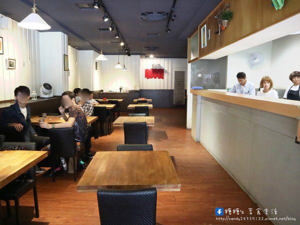 MealBox 米盒子：〖台中│美食〗MealBox 米盒子 ❤ 南屯區便當店推薦!!公司／團體／會議便當，價格親民，選擇性多，餐點好吃，還有舒適的用餐環境及外帶、外送服務~