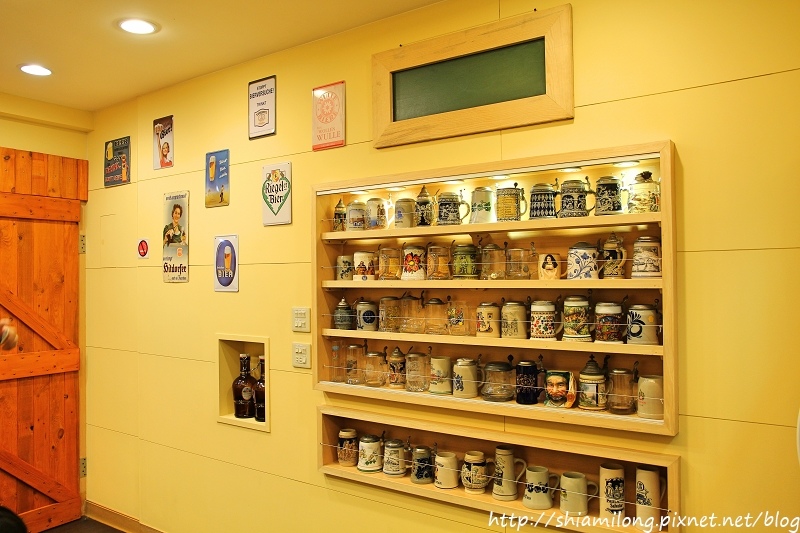 Wiesener%5Cs German Beer %26; Sausage-05.jpg