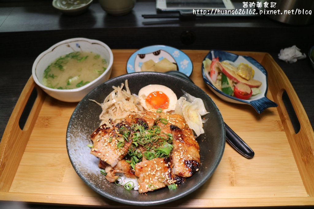 IMG_9704.JPG IMG_9704.JPG