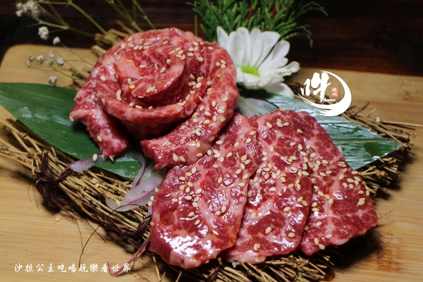 吽燒肉 Grill&Bar(市民店)：台北東區燒烤『吽Home燒肉-市民店』市民大道/捷運忠孝復興站/宵夜/戰斧魚下巴