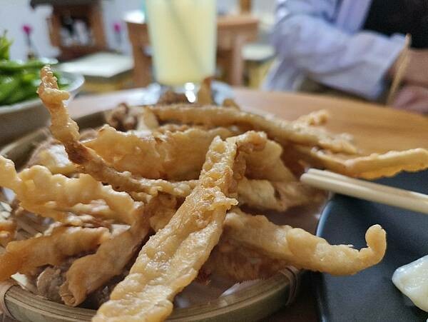 (台北/萬華)艋舺大豐-傳承一甲子，每天近百種炸物鍋料登場，就是在地婆媽採買的好去處