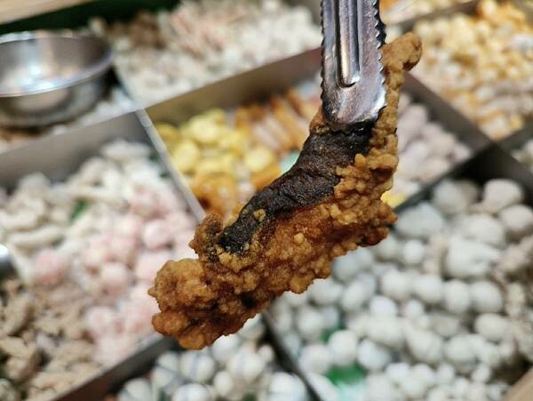(台北/萬華)艋舺大豐-傳承一甲子，每天近百種炸物鍋料登場，就是在地婆媽採買的好去處