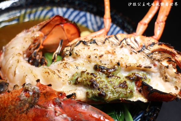 極幻燒肉弁当:板橋丼飯/滿出來的活龍蝦丼飯『極幻 燒肉弁当』平價美食/炙燒雞腿排/外送便當/茶水/味噌湯無限供應