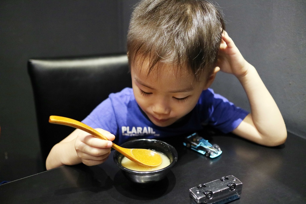 極幻燒肉弁当/波士頓龍蝦丼/板橋必吃