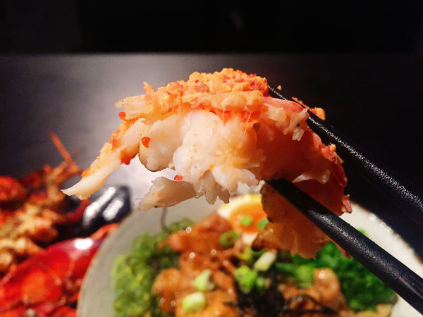 「板橋 極幻燒肉弁当。驚人美味的極幻龍蝦＆燒肉丼！！！」