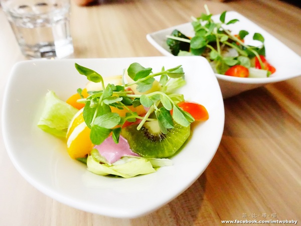 心玩義 手作餐館:【蘆洲美食】心玩義 手作餐館 堅持以天然調味、品嚐食材最原始的美味 免服務費/免費WIFI/不限時/全天候供餐/下午茶/聚餐/包場