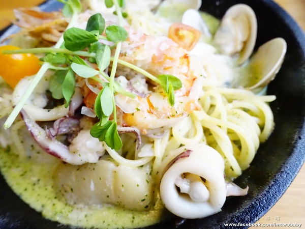 心玩義 手作餐館:【蘆洲美食】心玩義 手作餐館 堅持以天然調味、品嚐食材最原始的美味 免服務費/免費WIFI/不限時/全天候供餐/下午茶/聚餐/包場