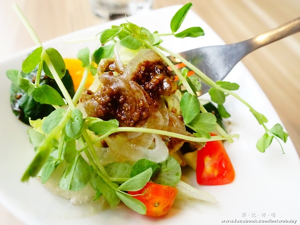 心玩義 手作餐館:【蘆洲美食】心玩義 手作餐館 堅持以天然調味、品嚐食材最原始的美味 免服務費/免費WIFI/不限時/全天候供餐/下午茶/聚餐/包場