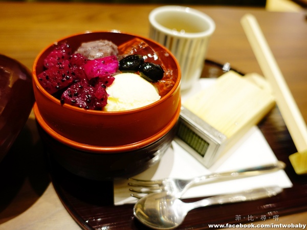 MACCHA HOUSE 抺茶館(ATT4FUN 信義館)： 【捷運美食】Maccha House 信義抹茶館 來自日本京都正統抹茶商品 鹹食、甜點豐富餐點總能滿足抹茶控的你~~