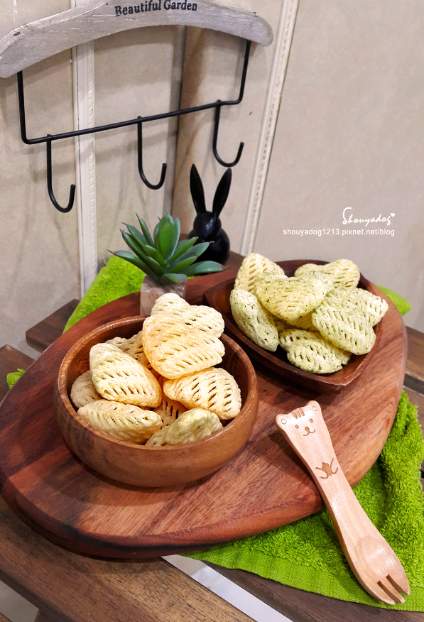 卡滋4D心爆薯球：【餅乾零食】嫩感雞汁X鮮脆海苔 立體少女心 卡滋 4D心爆薯球