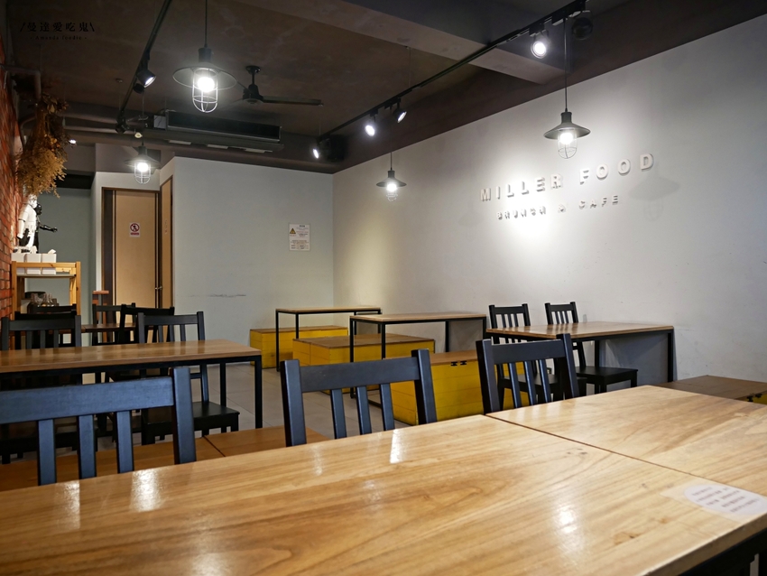 澎湃酥炸雞腿堡、泡菜豬肉堡吃起來『米樂福 Miller Food』巨蛋商圈人氣早午餐推薦！高雄美食｜瑞豐商圈｜高雄早午餐 - 曼達愛吃鬼