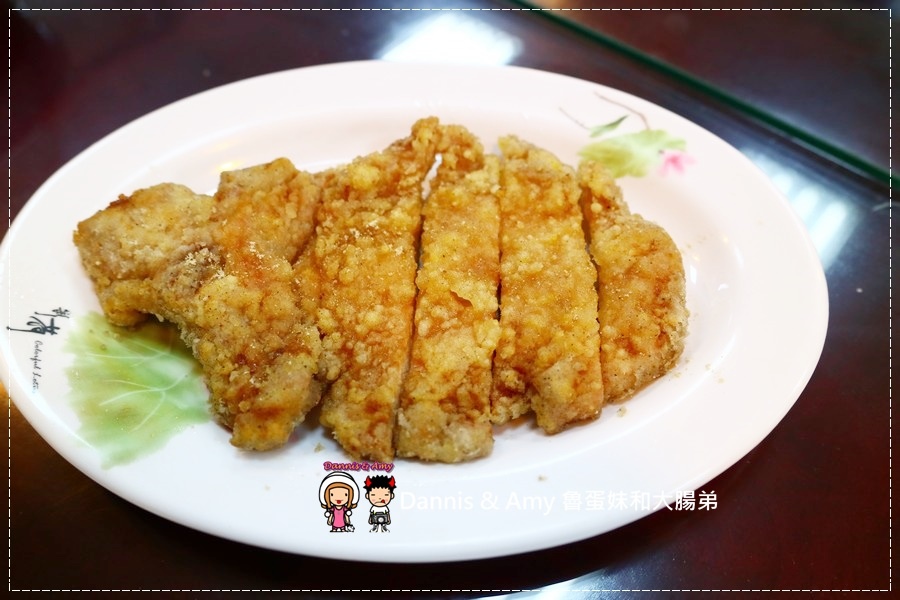 20170603《竹北小吃分享》爆師傅爌肉飯。台灣傳統美食小吃。招牌爌肉飯。香Q豬腳。炒米粉｜台中人才知道的東泉辣椒醬（影片） (13).jpg