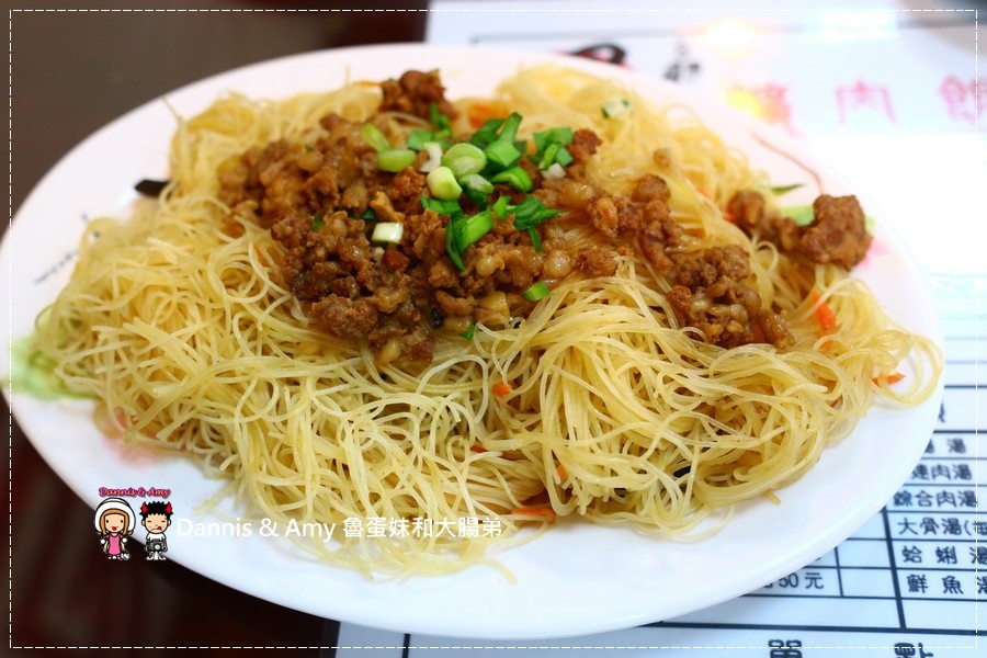 20170603《竹北小吃分享》爆師傅爌肉飯。台灣傳統美食小吃。招牌爌肉飯。香Q豬腳。炒米粉｜台中人才知道的東泉辣椒醬（影片） (4).jpg
