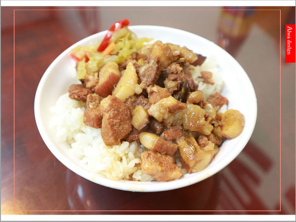 【竹北美食週記】爆師傅爌肉飯，道地的台中口味，吃粗飽的早午餐，熟悉的家常菜料理-04.jpg