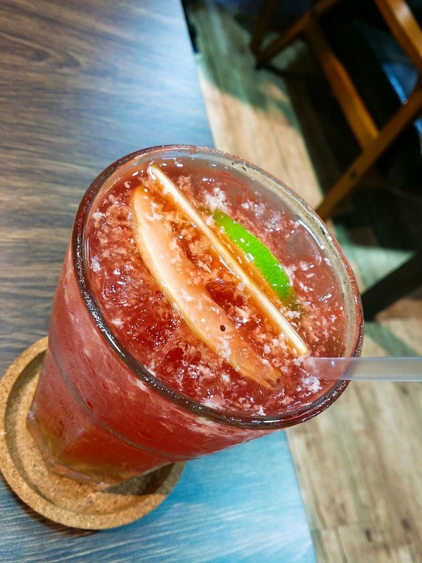 先喝咖啡(高雄大遠百)：First, Coffee 先喝咖啡-高雄大遠百