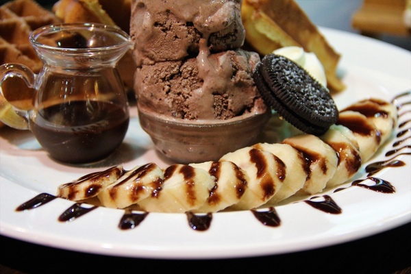 先喝咖啡(高雄大遠百)：First, Coffee 先喝咖啡-高雄大遠百