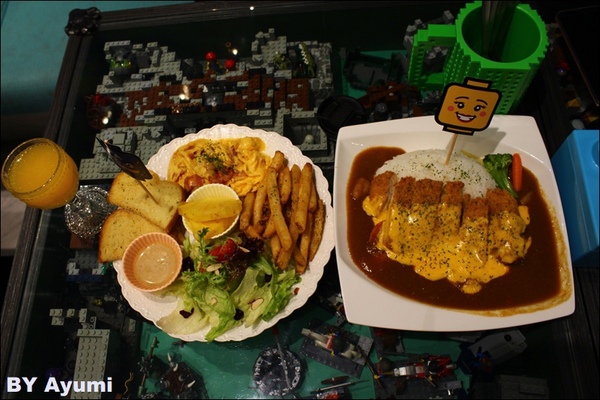 公主樂糕殿：［食記］好吃又好玩！【公主樂糕殿】－樂高主題餐廳、餐點精緻又好吃～超推薦大小朋友一起來玩來享受美食！！！