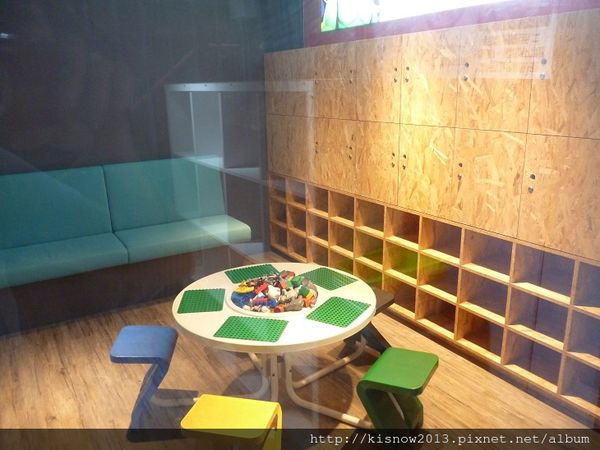 公主樂高28-地下室.JPG
