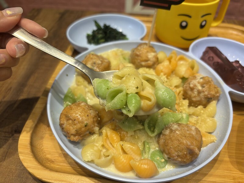 新北土城樂高親子餐廳,公主樂糕殿,樂高遊戲室豐富好玩,餐點也好拍好吃!(附菜單價位)