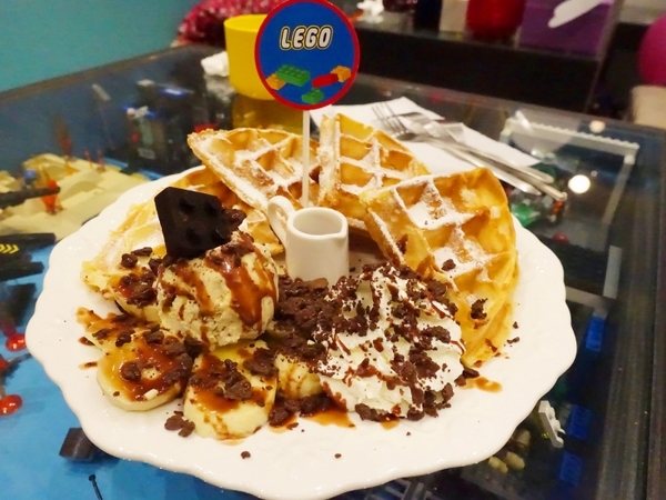 公主樂糕殿：全台最大樂高店！公主樂糕殿樂高親子主題餐廳 讓你一邊欣賞樂高作品一邊享用美食的樂高天堂 趕快來挖寶吧！(文末抽獎)