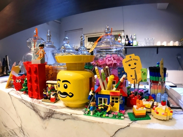 公主樂糕殿：全台最大樂高店！公主樂糕殿樂高親子主題餐廳 讓你一邊欣賞樂高作品一邊享用美食的樂高天堂 趕快來挖寶吧！(文末抽獎)