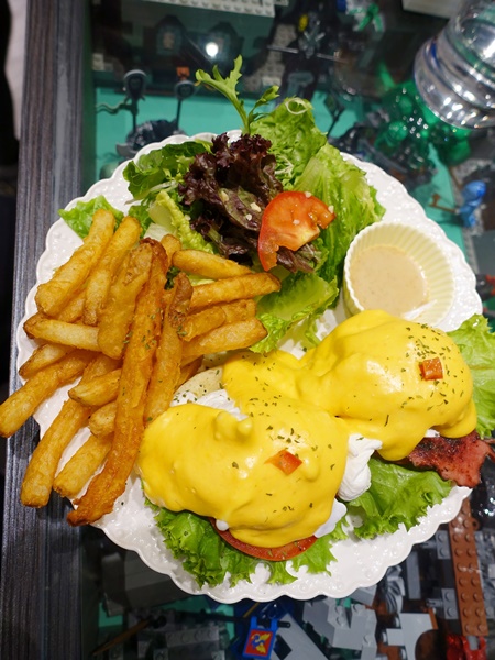 公主樂糕殿：全台最大樂高店！公主樂糕殿樂高親子主題餐廳 讓你一邊欣賞樂高作品一邊享用美食的樂高天堂 趕快來挖寶吧！(文末抽獎)