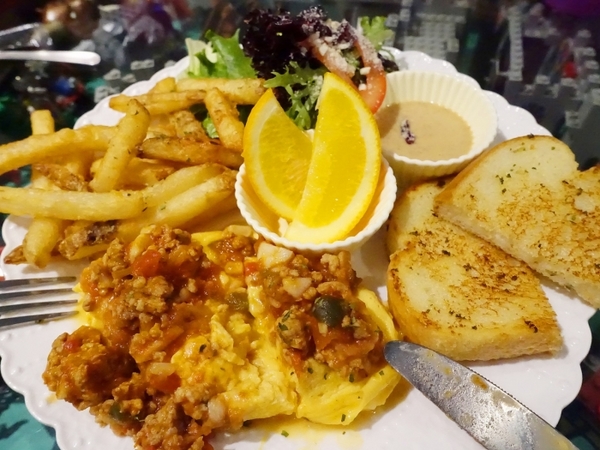 公主樂糕殿：全台最大樂高店！公主樂糕殿樂高親子主題餐廳 讓你一邊欣賞樂高作品一邊享用美食的樂高天堂 趕快來挖寶吧！(文末抽獎)