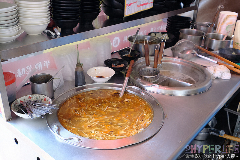 台中中式,台中好吃,台中小吃,台中美食,台中麵食,立偉麵食,立偉麵食 太原路 @強生與小吠的Hyper人蔘~