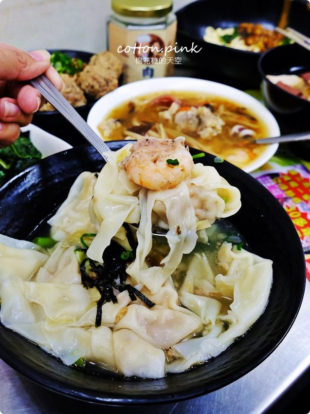 台味海陸全餐這裡吃~還有一麵三吃、菜頭粿四兄弟,傳統好味道就在台中立偉麵食 台味海陸全餐這裡吃~還有一麵三吃、菜頭粿四兄弟,傳統好味道就在台中立偉麵食