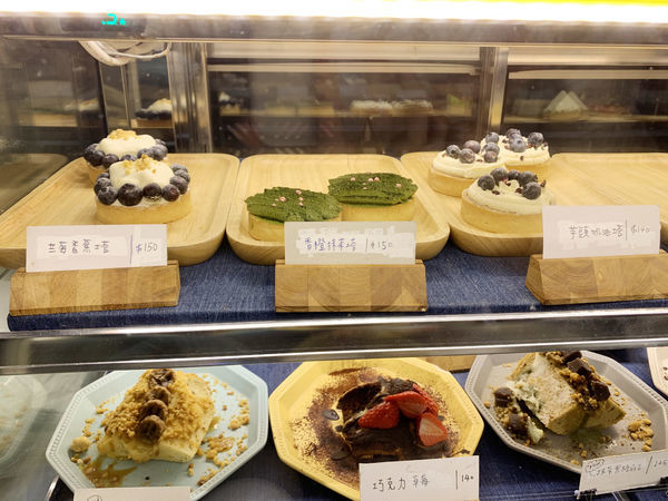 【台北。食】呷滴 Jia Dee_不限時、超多種甜點、蛋糕訂製咖啡廳甜點店|中山區_捷運松江南京站