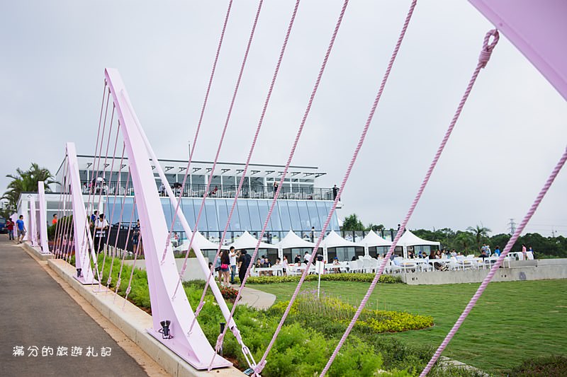 新竹湖口景點》夏季三角景觀咖啡廳 2017湖口夜景新選擇 情人約會浪漫LOVE場景 - 滿分的旅遊札記