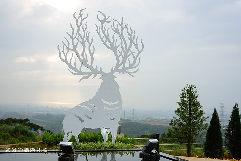 新竹湖口景點》夏季三角景觀咖啡廳 2017湖口夜景新選擇 情人約會浪漫LOVE場景 - 滿分的旅遊札記