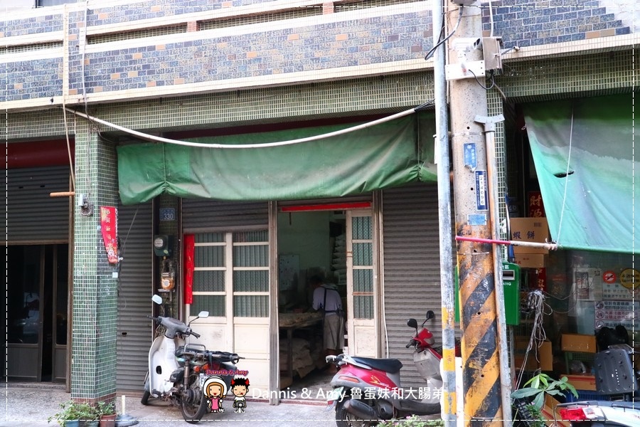 20170521《新竹名產》充滿回憶吃了會想哭的古早味水潤餅。德龍商店。城隍廟。竹蓮寺有在賣! ︱新竹美食? (影片) (19).jpg