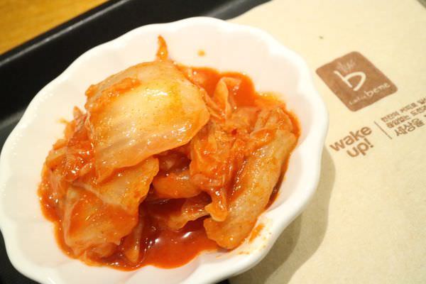 [台南]中西 海安路韓國連鎖咖啡店｜招牌咖啡刨冰好涮嘴｜私心愛藍莓派思脆 Caffe' Bene 咖啡伴 海安藝文門市