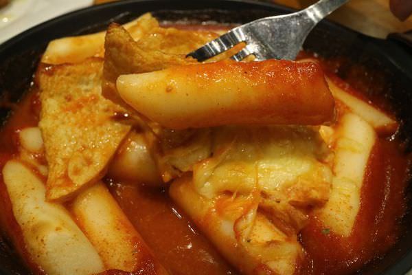 [台南]中西 海安路韓國連鎖咖啡店｜招牌咖啡刨冰好涮嘴｜私心愛藍莓派思脆 Caffe' Bene 咖啡伴 海安藝文門市