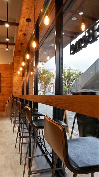 【台南市-中西區美食】與歐爸相遇在『Caffebene海安藝文門市』灬♥ω♥灬來自韓國純正原汁原味的韓風餐飲店~ヾ(〃^∇^)ﾉ