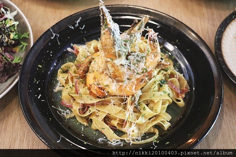 GUMGUM Beer %26; Wings (31).JPG