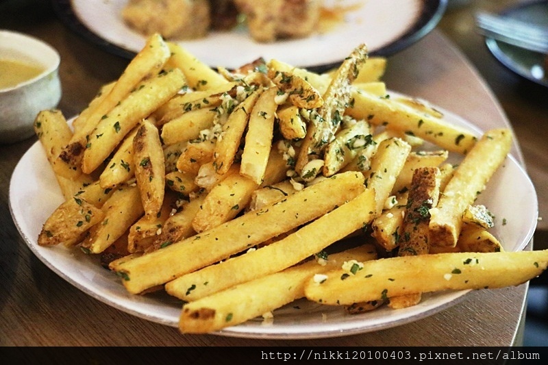 GUMGUM Beer %26; Wings (34).JPG