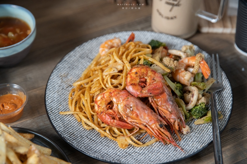 台北外帶美食|GUMGUM外帶外送餐酒館料理輕鬆品嚐,防疫一起加油、從在家吃雞做起,台北信義區外帶外送推薦 @麥仔の攝影手札