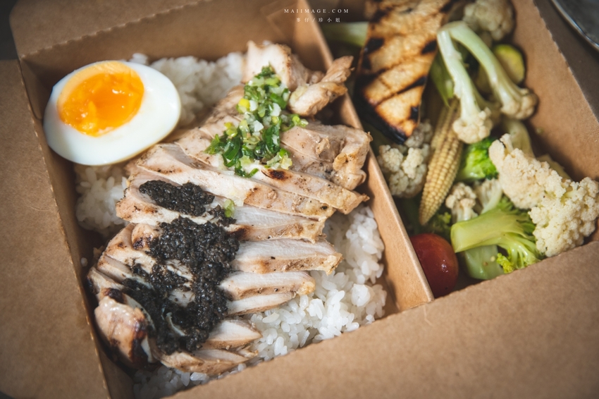 台北外帶美食|GUMGUM外帶外送餐酒館料理輕鬆品嚐,防疫一起加油、從在家吃雞做起,台北信義區外帶外送推薦 @麥仔の攝影手札