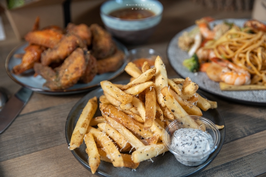 台北外帶美食|GUMGUM外帶外送餐酒館料理輕鬆品嚐,防疫一起加油、從在家吃雞做起,台北信義區外帶外送推薦 @麥仔の攝影手札