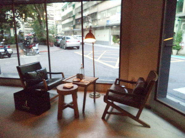 捷運101世貿站 -GUMGUM Beer & Wings餐酒館 包場聚會好去處!!