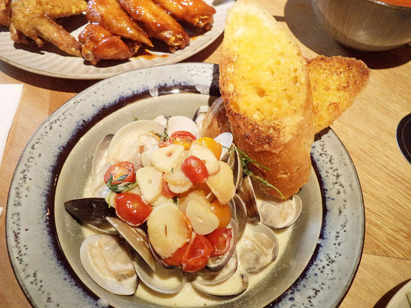 捷運101世貿站 -GUMGUM Beer & Wings餐酒館 包場聚會好去處!!