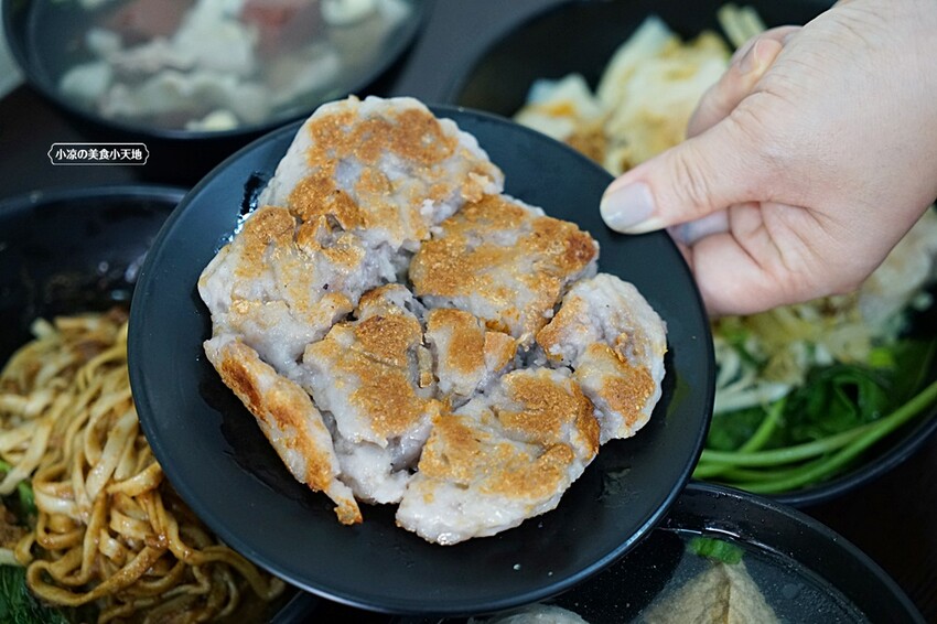太原路必吃人氣平價美食｜經典麵食麻醬任你加，新品元寶芋頭粿、仙草凍強勢登場！！