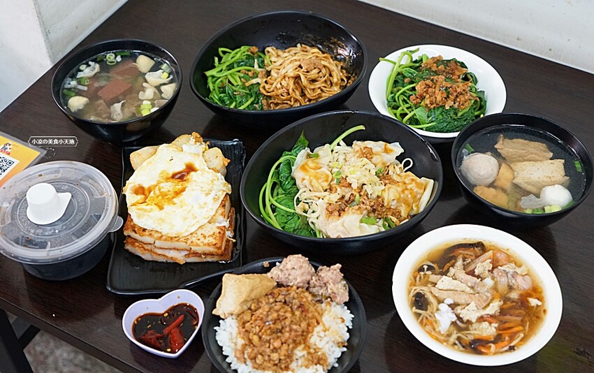 太原路必吃人氣平價美食｜經典麵食麻醬任你加，新品元寶芋頭粿、仙草凍強勢登場！！