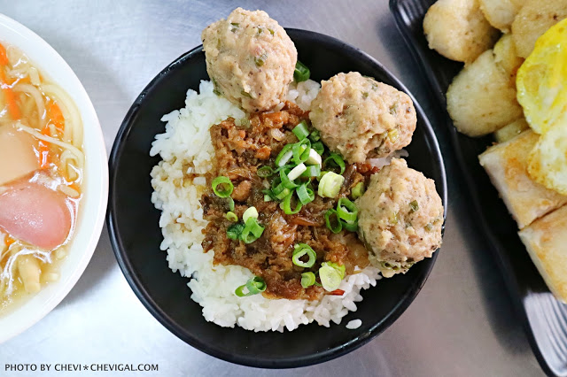 台中北屯│立偉麵食(太原店)＊來自第二市場的一麵三吃超經典。綜合湯品用料澎派毫不手軟