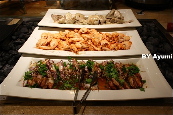 千葉火鍋(永和尊爵館)：［食記］千葉火鍋 / 永和尊爵館～海鮮、肉品、蔬菜、熟食、甜點、水果、生啤酒通通吃（喝）到飽啦！